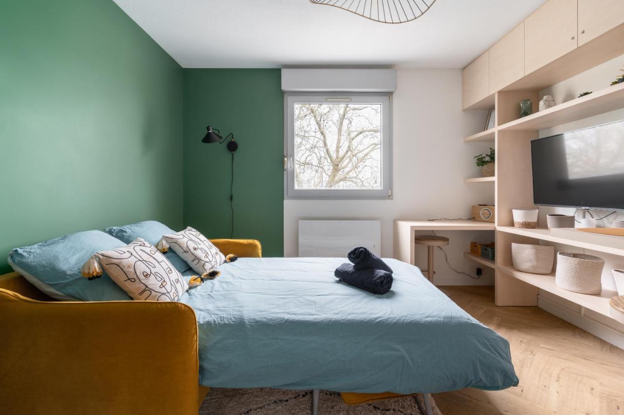 Studio Refait A Neuf Avec Parking En Bord De Loire Nantes Esterno foto